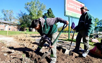 EL MUNICIPIO REALIZA LA PUESTA EN VALOR DE LA PISTA DE ATLETISMO DEL CAMPO DE DEPORTES SANTA MARÍA