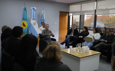 FERNANDO GRAY DIALOGÓ CON VECINAS Y VECINOS DEL BARRIO POLICIAL