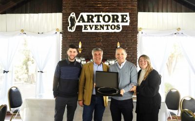 MONTE GRANDE: FERNANDO GRAY RECORRIÓ EL NUEVO SALÓN DE FIESTAS ARTORE EVENTOS