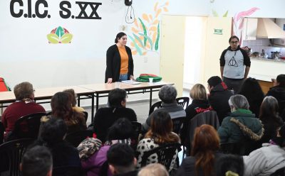 VECINAS Y VECINOS ASISTIERON AL CURSO MANIPULACIÓN SEGURA DE ALIMENTOS EN EL CIC SIGLO XX DE EL JAGÜEL