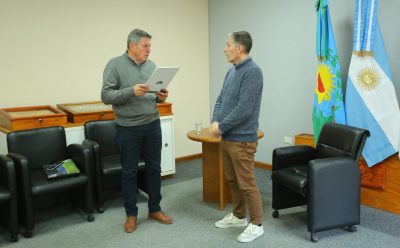FERNANDO GRAY SE REUNIÓ CON EL DIRECTOR DEL CENTRO CULTURAL INFANTIL MANITOS GARABATO