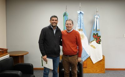FERNANDO GRAY SE REUNIÓ CON EL PADRE DIEGO DE LA CAPILLA NUESTRA SEÑORA DE LA MEDALLA MILAGROSA