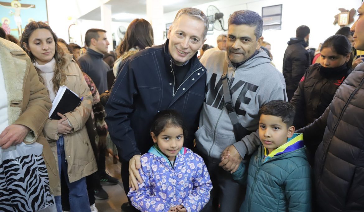 FERNANDO GRAY PARTICIPÓ DE LA MISA POR EL DÍA DE SAN CAYETANO EN EL JAGÜEL