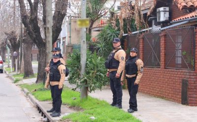 CONTINÚAN LOS OPERATIVOS DE SEGURIDAD Y PREVENCIÓN DEL DELITO EN MONTE GRANDE Y LUIS GUILLÓN