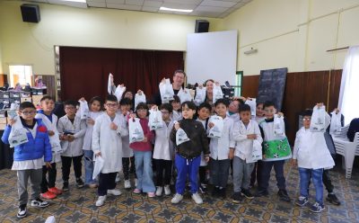 EL MUNICIPIO ENTREGÓ 109 LENTES DEL PROGRAMA ECHEverRÍA PARA ESTUDIANTES DE ESCUELAS PRIMARIAS DE MONTE GRANDE