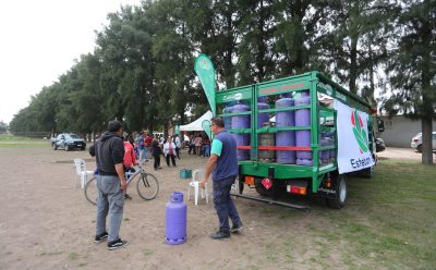 CONTINÚAN LOS OPERATIVOS DE RECARGA DE GARRAFAS EN DIVERSOS PUNTOS DEL DISTRITO