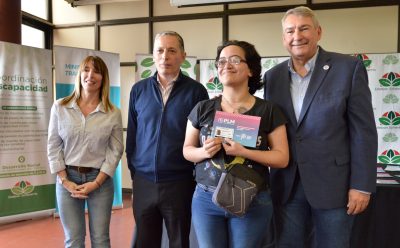 FERNANDO GRAY Y JORGE D’ONOFRIO ENTREGARON 281 PASES LIBRES MULTIMODALES A VECINAS Y VECINOS DE ESTEBAN ECHEVERRÍA