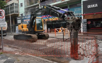 MONTE GRANDE: EL MUNICIPIO REALIZA OBRAS DE BACHEO EN HORMIGÓN