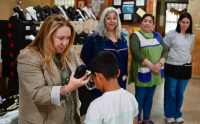 EL MUNICIPIO ENTREGÓ LENTES A ESTUDIANTES DE ESCUELAS PRIMARIAS DE MONTE GRANDE Y LUIS GUILLÓN