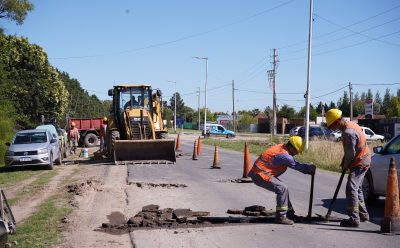 CANNING: EL MUNICIPIO AVANZA CON LAS OBRAS DE BACHEO SOBRE SARGENTO CABRAL