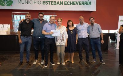 FERNANDO GRAY ENTREGÓ DIPLOMAS A 548 EGRESADAS Y EGRESADOS DEL PLAN FINES