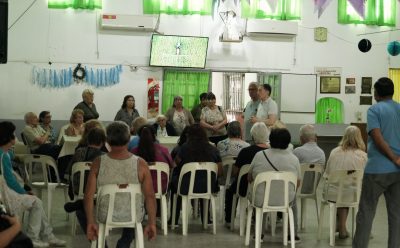 FERNANDO GRAY MANTUVO UN ENCUENTRO CON INTEGRANTES DEL CENTRO DE JUBILADOS Y PENSIONADOS BUENA ONDA