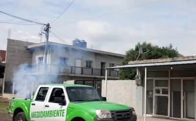 CONTINÚAN LAS TAREAS DE FUMIGACIÓN EN EL DISTRITO