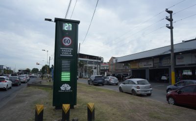 EL MUNICIPIO RENOVÓ LOS TÓTEMS INDICADORES DE VELOCIDAD EN EL DISTRITO