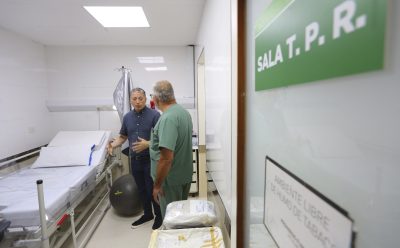 FERNANDO GRAY RECORRIÓ LAS OBRAS DEL CENTRO OBSTÉTRICO Y LAS SALAS DE PARTO EN EL HOSPITAL MUNICIPAL SANTAMARINA