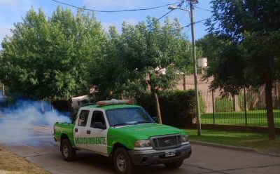 CONTINÚAN LAS TAREAS DE FUMIGACIÓN EN EL DISTRITO