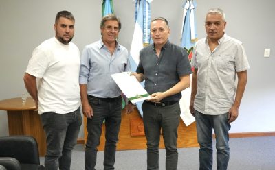FERNANDO GRAY ENTREGÓ EL DECRETO DE PROMOCIÓN INDUSTRIAL A LA EMPRESA BASANI S.A.
