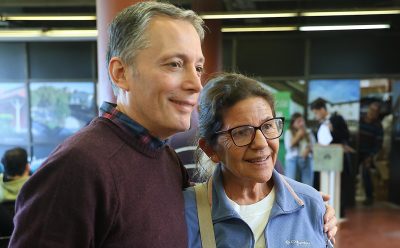 FERNANDO GRAY ENTREGÓ 101 PARES DE LENTES A VECINAS Y VECINOS CON DIFICULTADES EN LA VISIÓN