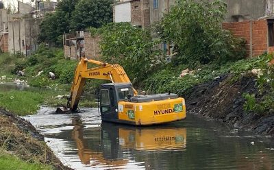 SIGUEN LOS TRABAJOS DE SANEAMIENTO Y LIMPIEZA EN EL ARROYO SANTA CATALINA Y EL RÍO MATANZA RIACHUELO