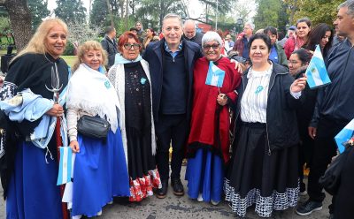 FERNANDO GRAY ENCABEZÓ EL ACTO CONMEMORATIVO POR EL 215° ANIVERSARIO DE LA REVOLUCIÓN DE MAYO