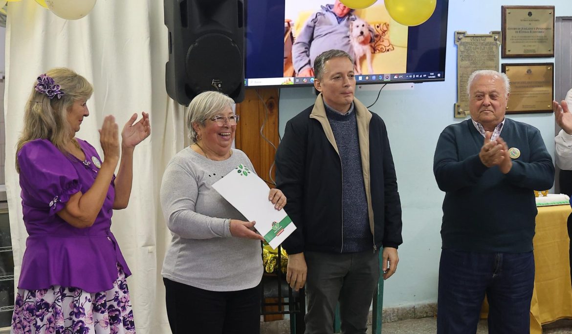 Sábado 14-6-25