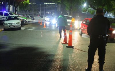 LA POLICÍA BONAERENSE JUNTO CON PERSONAL DE TRÁNSITO Y DE LA GUARDIA URBANA LOCAL REALIZARON UN OPERATIVO DE SEGURIDAD EN MONTE GRANDE