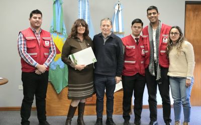 FERNANDO GRAY RECIBIÓ A LAS AUTORIDADES DE LA CRUZ ROJA DE ESTEBAN ECHEVERRÍA