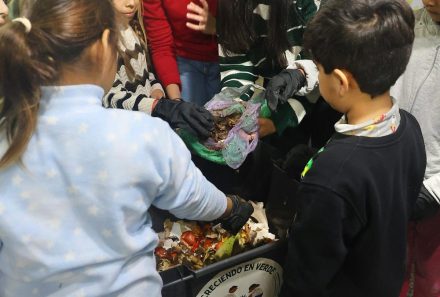 FONDO DE JUVENTUD Y ACCIÓN CLIMÁTICA DE BLOOMBERG PHILANTHROPIES: PARTE JUVENTUD COMENZÓ A TRABAJAR EN EL TALLER DE COMPOST PARA VECINAS Y VECINOS