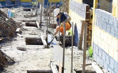 AVANZA LA CONSTRUCCIÓN DE UN TECHO PARABÓLICO EN EL CLUB SOCIAL Y DEPORTIVO 19 DE AGOSTO EN MONTE GRANDE SUR