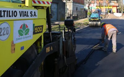EL MUNICIPIO CONTINÚA CON LAS OBRAS DE BACHEO EN MONTE GRANDE