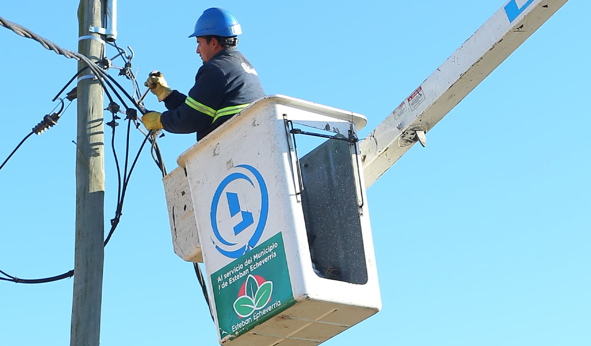 MONTE GRANDE SUR: INSTALACIÓN DE LUCES LED EN BARRIO GRANDE