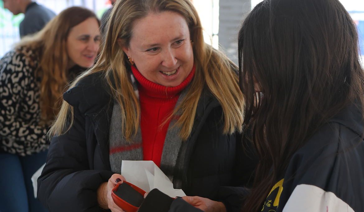 PROGRAMA ECHEverRÍA: EL MUNICIPIO ENTREGÓ LENTES A ESTUDIANTES DE MONTE GRANDE