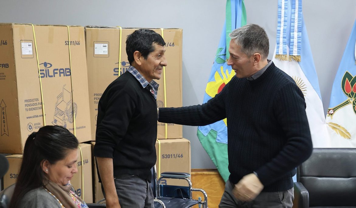 FERNANDO GRAY RECIBIÓ A PERSONAS CON DISCAPACIDAD