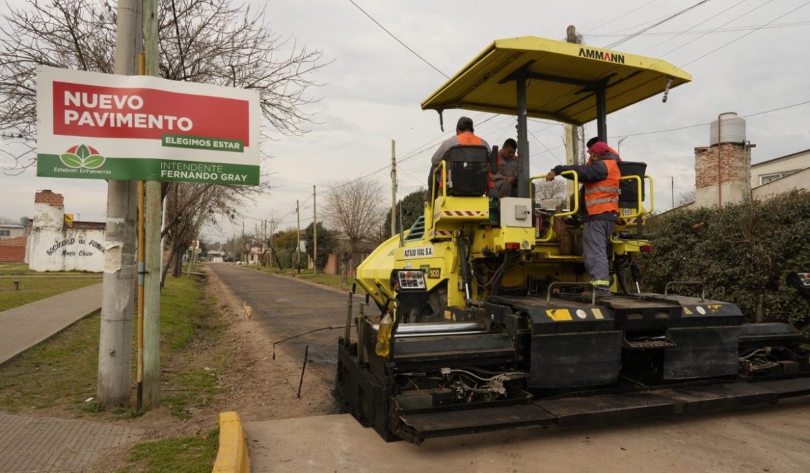 MONTE GRANDE SUR: OBRA DE PAVIMENTACIÓN SOBRE LA CALLE LIÑÁN