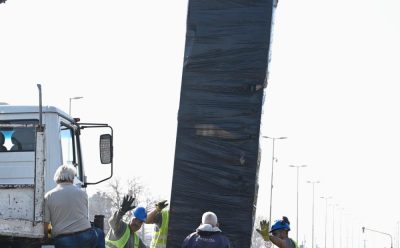 EL MUNICIPIO CONTINÚA CON LA RENOVACIÓN DE LOS TÓTEMS INDICADORES DE VELOCIDAD EN LA RUTA 205