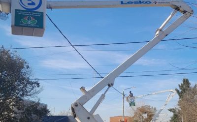 CONTINÚA LA INSTALACIÓN DE NUEVAS LUCES LED EN MONTE GRANDE SUR