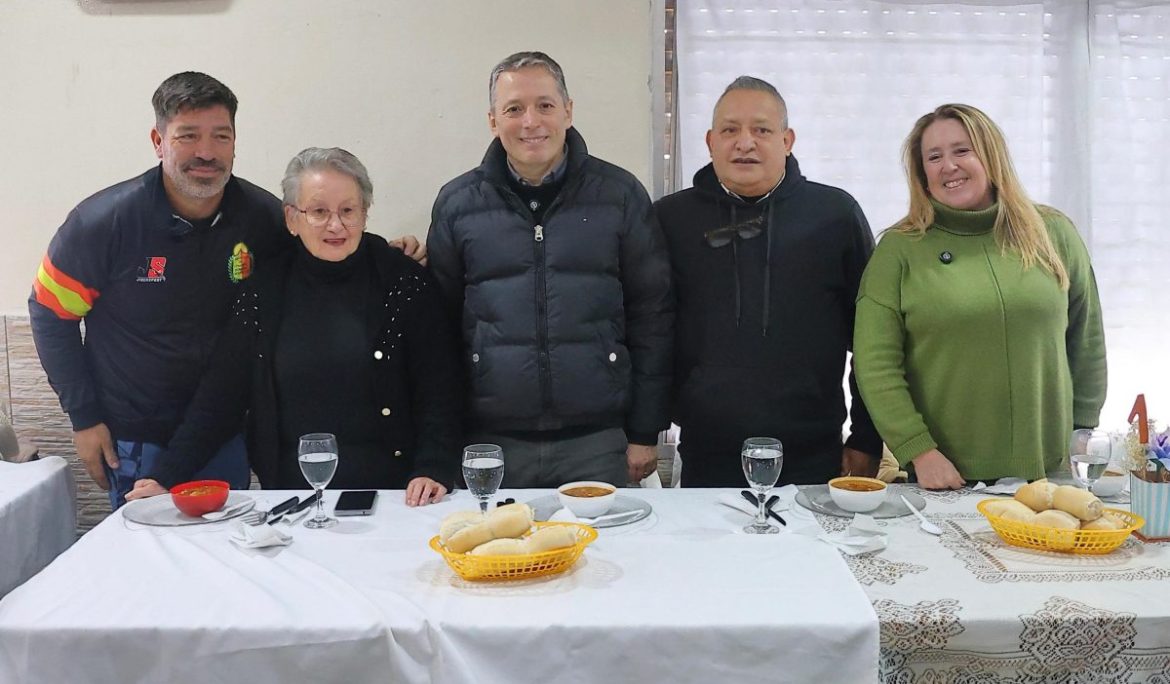 MAGUI GRAY ASISTIÓ A LA CELEBRACIÓN POR EL 13° ANIVERSARIO DEL CENTRO DE JUBILADOS Y PENSIONADOS VILLA DE MAYO