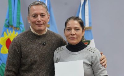 FERNANDO GRAY ENTREGÓ ACTAS DE BIEN DE FAMILIA A VECINAS Y VECINOS DEL DISTRITO