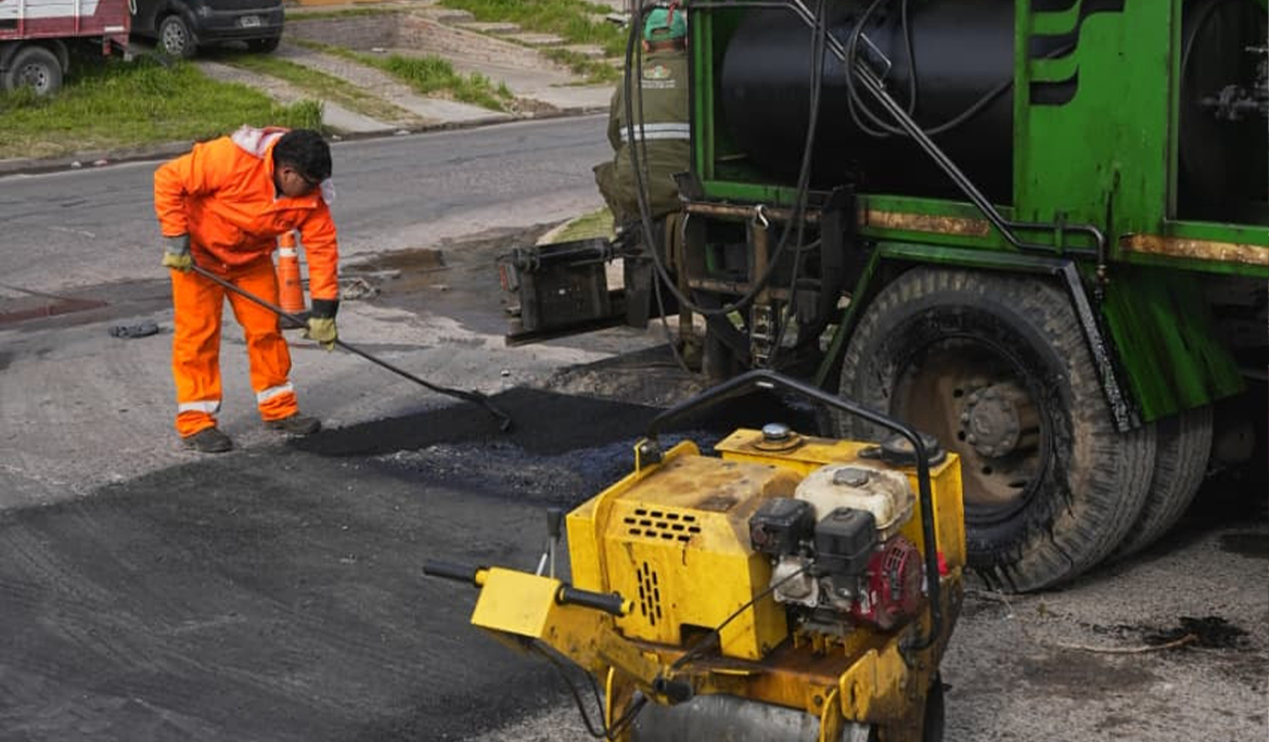 EL JAGÜEL: NUEVAS OBRAS DE BACHEO