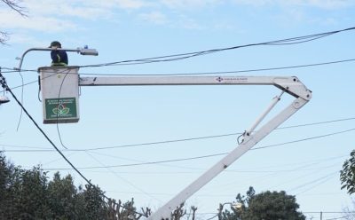 EL MUNICIPIO AVANZA CON LA INSTALACIÓN DE LUCES LED EN EL BARRIO PRIMERO DE MAYO