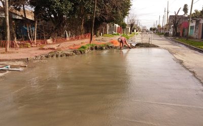 MONTE GRANDE SUR: CONTINÚAN LAS TAREAS DE BACHEO EN HORMIGÓN DE ALTA RESISTENCIA