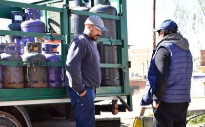 OPERATIVO DE RECARGA DE GARRAFAS A PRECIO SOCIAL EN 9 DE ABRIL