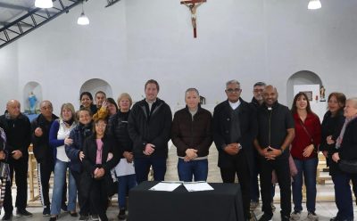 FERNANDO GRAY ENTREGÓ FORMALMENTE LAS TIERRAS DONDE FUNCIONA EL ORATORIO SAN EXPEDITO