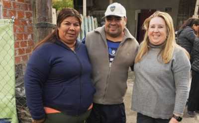 MAGUI GRAY ENTREGÓ ELEMENTOS E INSUMOS EN UN CENTRO COMUNITARIO Y EN UN MERENDERO