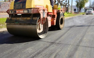 SE AVANZA CON LAS TAREAS DE BACHEO EN MONTE GRANDE SUR