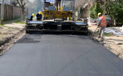 MONTE GRANDE SUR: SIGUEN AVANZANDO LAS OBRAS DE PAVIMENTACIÓN