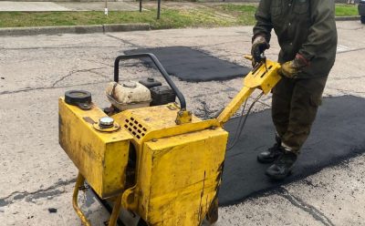 SIGUEN AVANZANDO LAS OBRAS DE BACHEO EN LUIS GUILLÓN