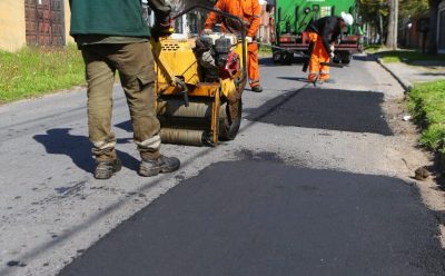 LUIS GUILLÓN: EL MUNICIPIO CONTINÚA CON LAS OBRAS DE BACHEO