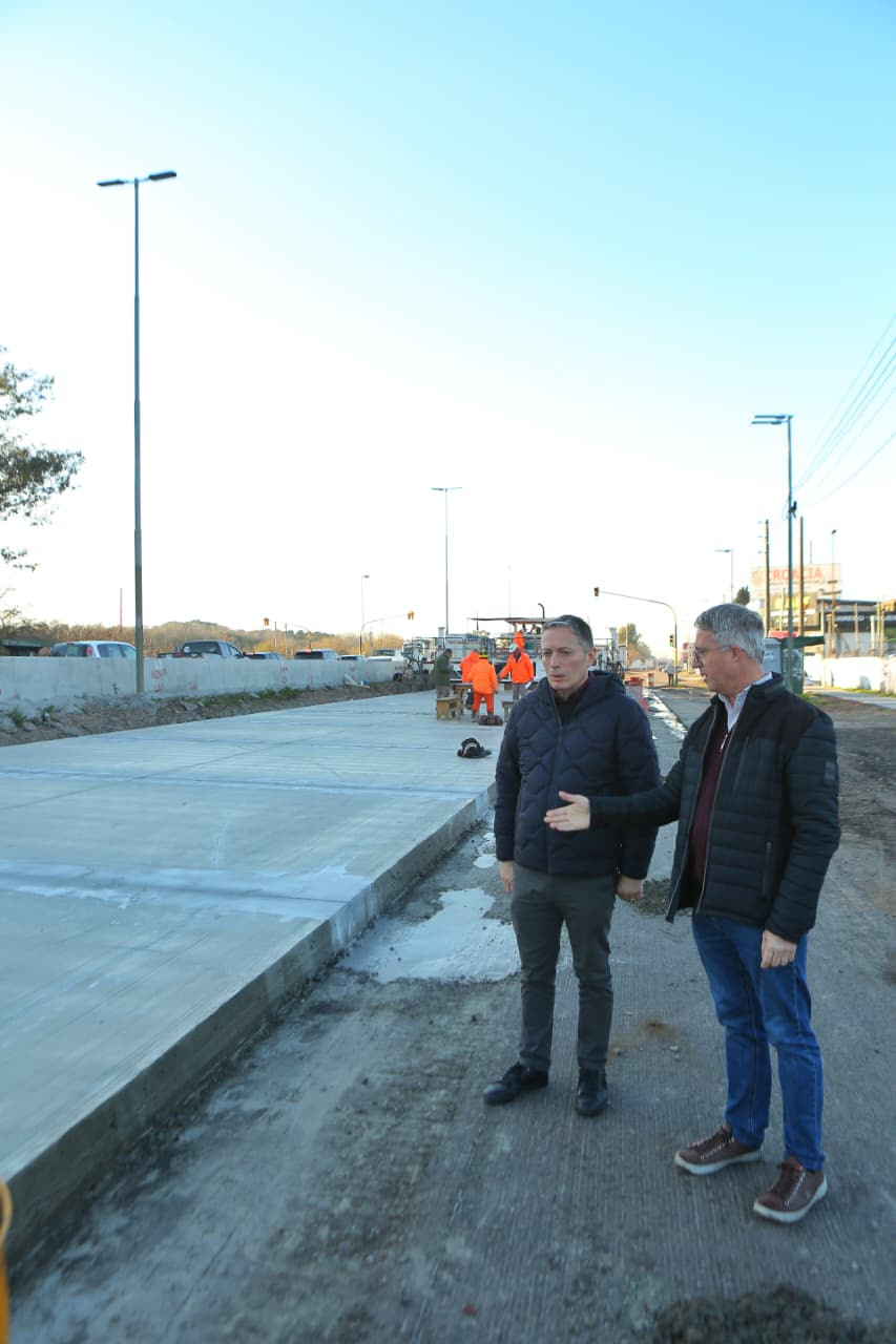 OBRAS DE REPAVIMENTACIÓN Y AMPLIACIÓN EN LA RUTA 4