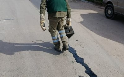 MONTE GRANDE: CONTINÚAN LAS TAREAS DE SELLADO DE JUNTAS